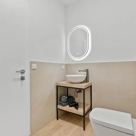 Ankoni - 2,2 - Shared Kitchen *